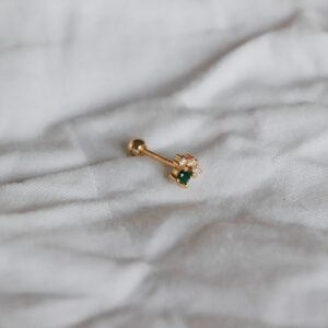 Piercing verde