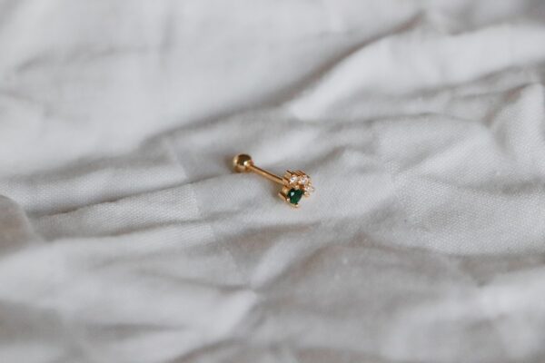 Piercing verde